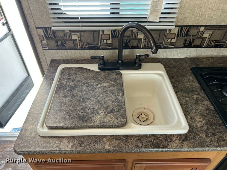 image for item FC5492 2014 KZRV MXT camper