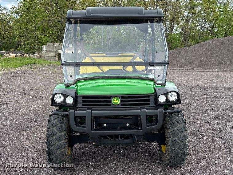 image for item FC5606 2021 John Deere 855M utility vehicle
