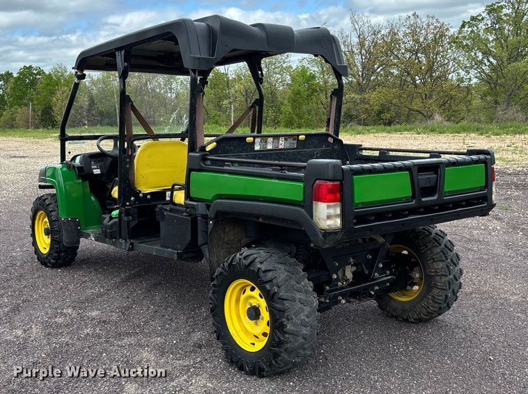 image for item FC5606 2021 John Deere 855M utility vehicle
