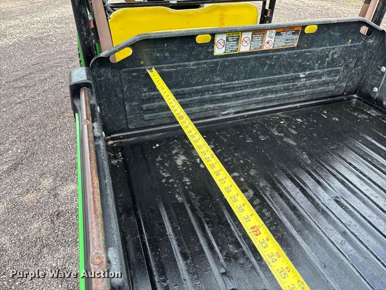 image for item FC5606 2021 John Deere 855M utility vehicle