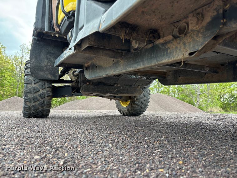 image for item FC5606 2021 John Deere 855M utility vehicle