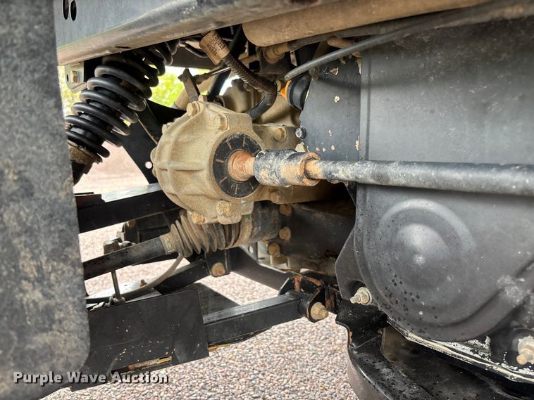 image for item FC5606 2021 John Deere 855M utility vehicle