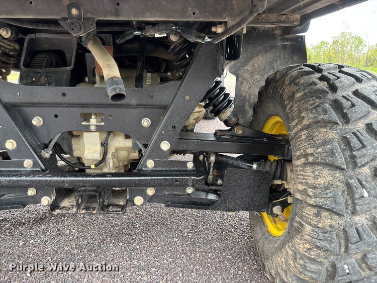 image for item FC5606 2021 John Deere 855M utility vehicle
