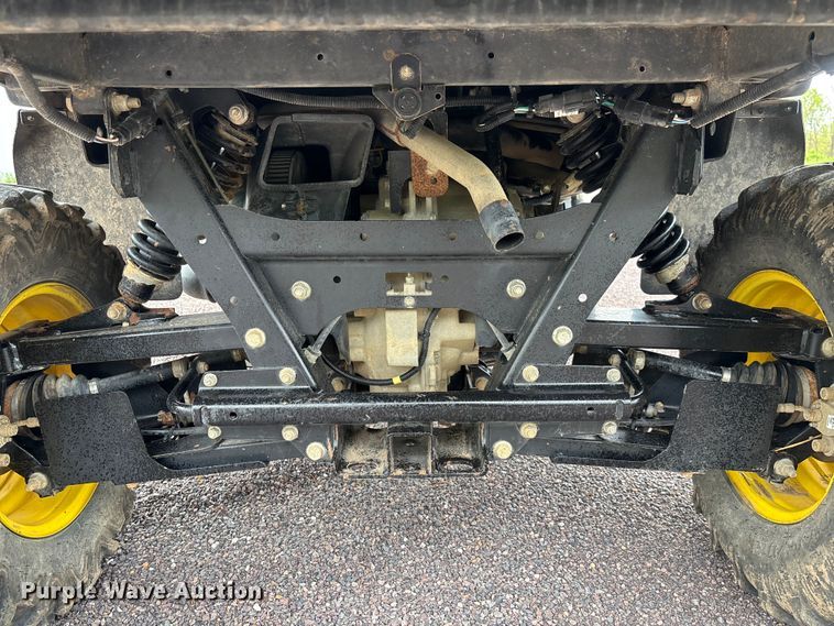 image for item FC5606 2021 John Deere 855M utility vehicle