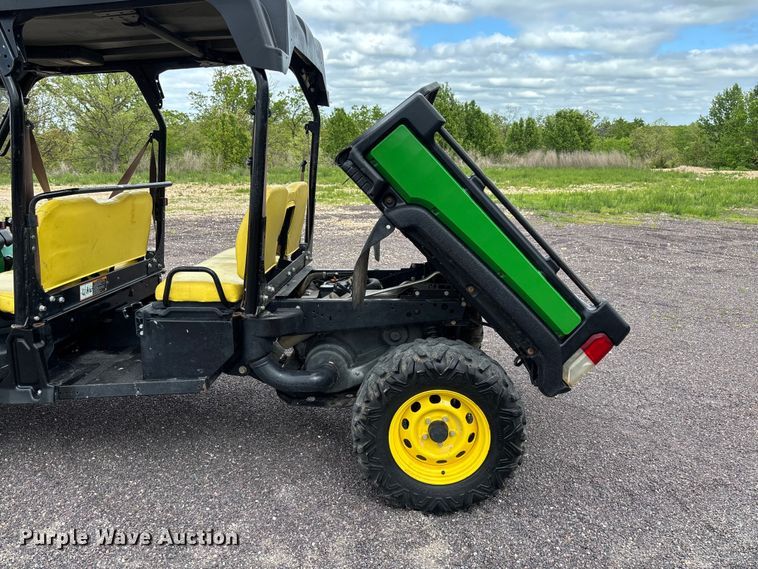 image for item FC5606 2021 John Deere 855M utility vehicle