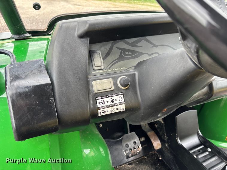 image for item FC5606 2021 John Deere 855M utility vehicle