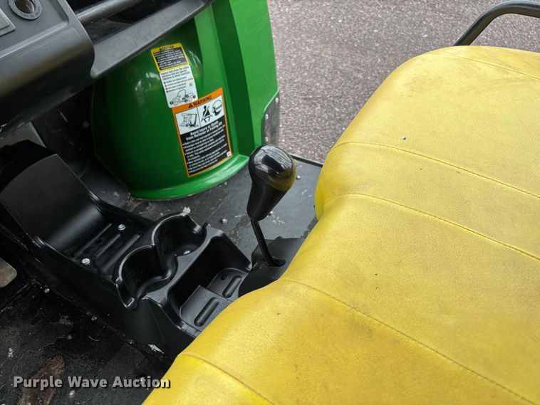 image for item FC5606 2021 John Deere 855M utility vehicle