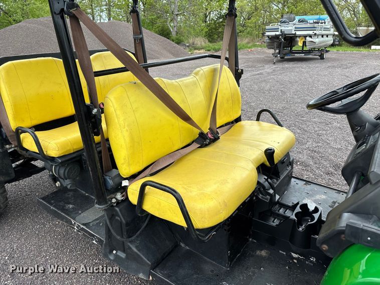 image for item FC5606 2021 John Deere 855M utility vehicle