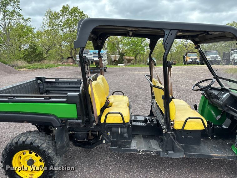 image for item FC5606 2021 John Deere 855M utility vehicle