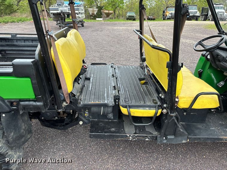 image for item FC5606 2021 John Deere 855M utility vehicle