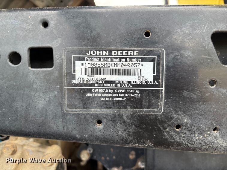 image for item FC5606 2021 John Deere 855M utility vehicle