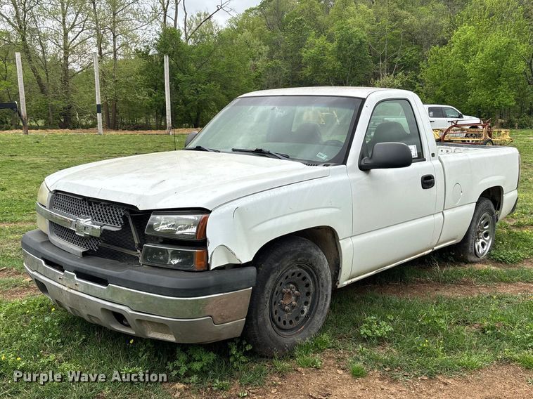image for item FG0252 2005 Chevrolet Silverado 1500 pickup truck