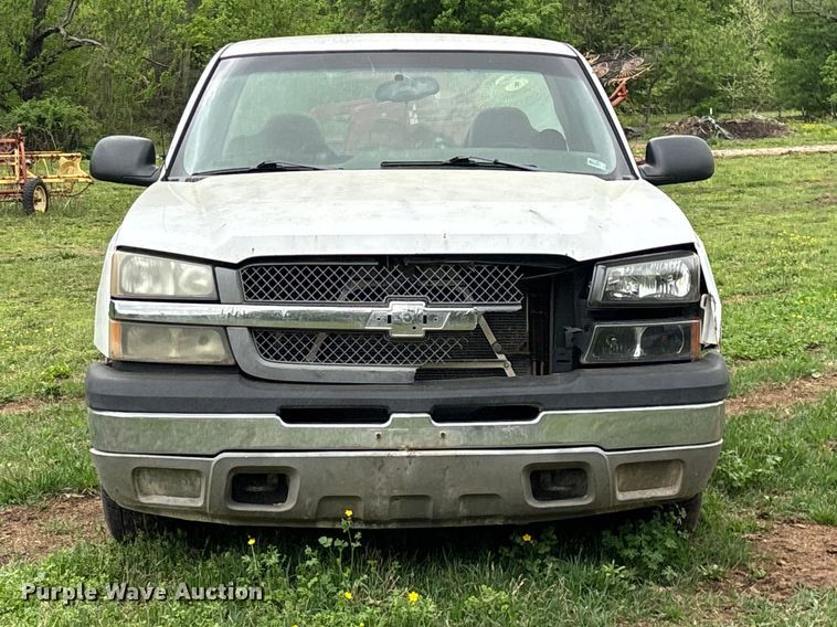 image for item FG0252 2005 Chevrolet Silverado 1500 pickup truck