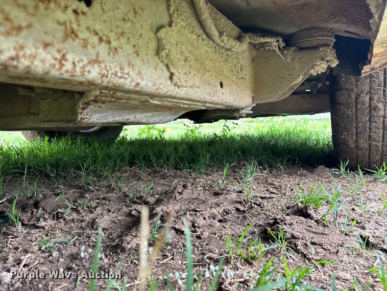 image for item FG0252 2005 Chevrolet Silverado 1500 pickup truck