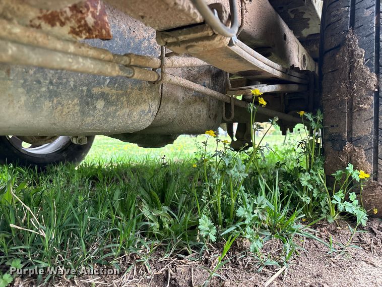 image for item FG0252 2005 Chevrolet Silverado 1500 pickup truck