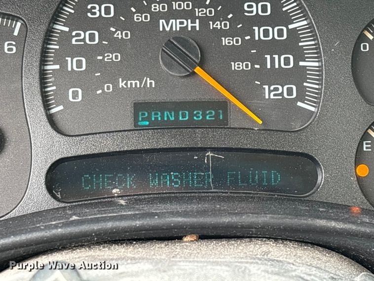 image for item FG0252 2005 Chevrolet Silverado 1500 pickup truck