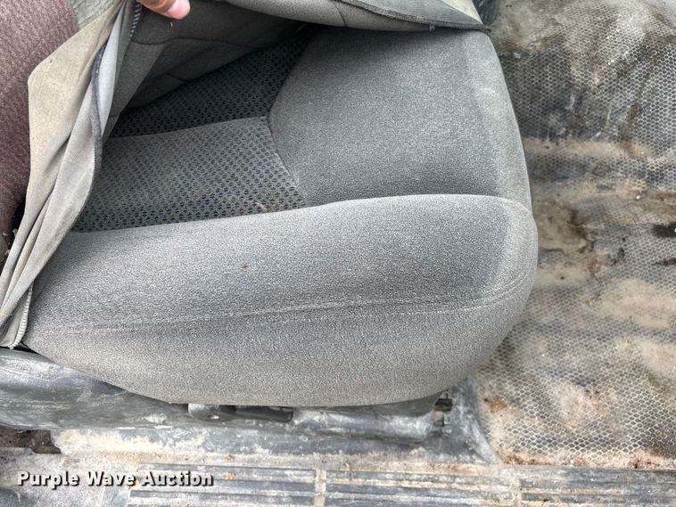 image for item FG0252 2005 Chevrolet Silverado 1500 pickup truck