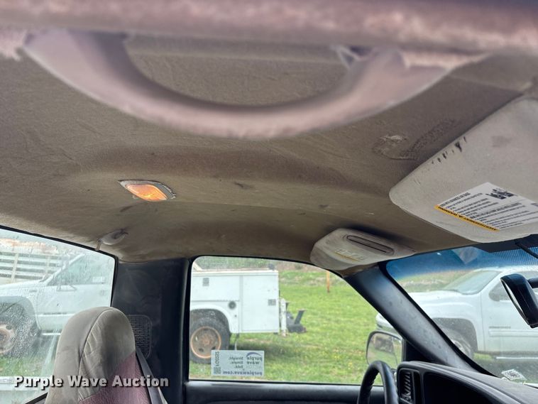 image for item FG0252 2005 Chevrolet Silverado 1500 pickup truck