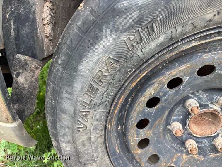 image for item FG0252 2005 Chevrolet Silverado 1500 pickup truck