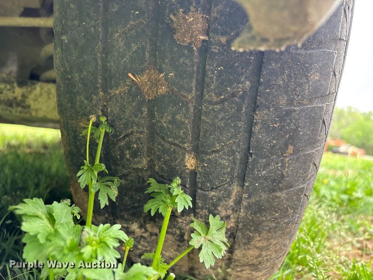 image for item FG0252 2005 Chevrolet Silverado 1500 pickup truck