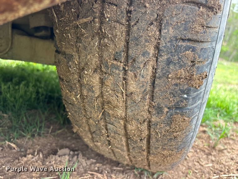 image for item FG0252 2005 Chevrolet Silverado 1500 pickup truck