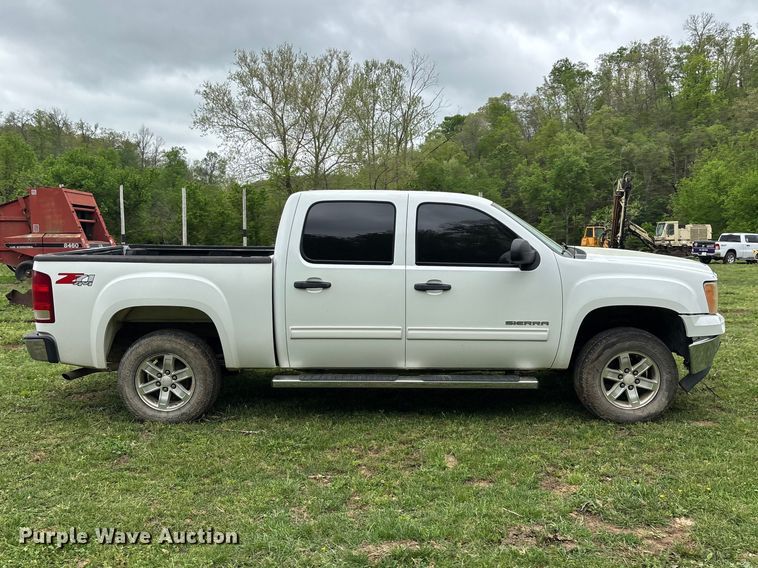 image for item FG0253 2011 GMC Sierra 1500 Crew Cab pickup truck