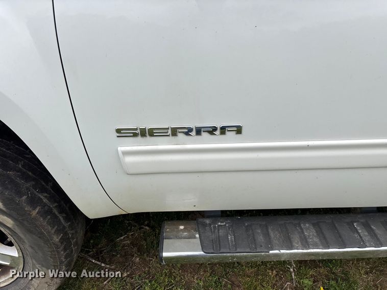 image for item FG0253 2011 GMC Sierra 1500 Crew Cab pickup truck