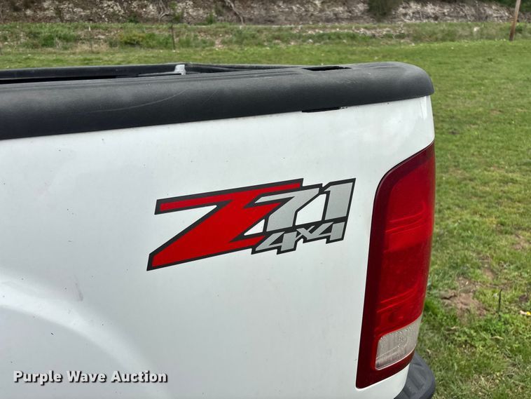 image for item FG0253 2011 GMC Sierra 1500 Crew Cab pickup truck