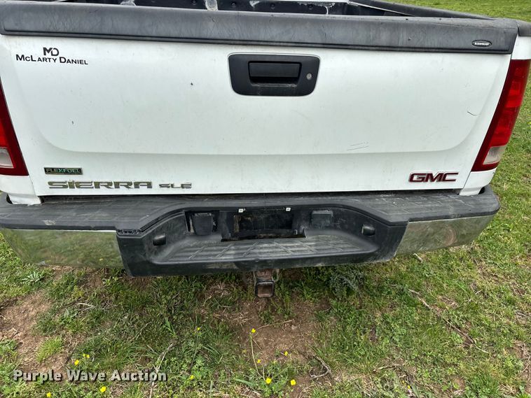 image for item FG0253 2011 GMC Sierra 1500 Crew Cab pickup truck