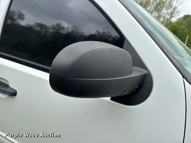 image for item FG0253 2011 GMC Sierra 1500 Crew Cab pickup truck