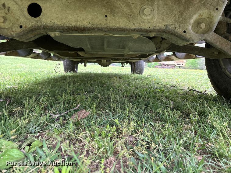 image for item FG0253 2011 GMC Sierra 1500 Crew Cab pickup truck