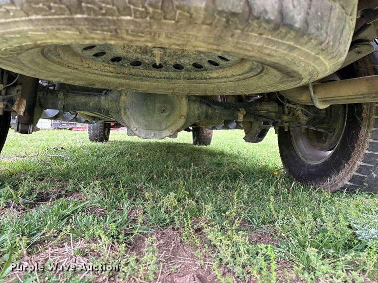 image for item FG0253 2011 GMC Sierra 1500 Crew Cab pickup truck