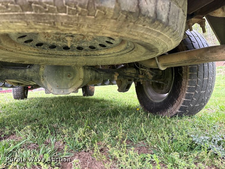 image for item FG0253 2011 GMC Sierra 1500 Crew Cab pickup truck