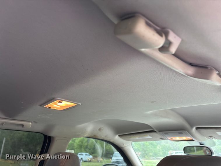 image for item FG0253 2011 GMC Sierra 1500 Crew Cab pickup truck