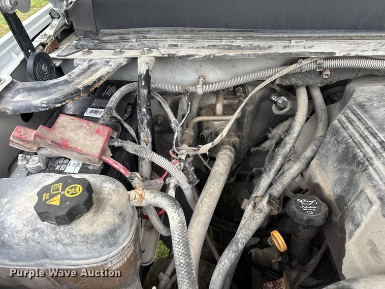 image for item FG0253 2011 GMC Sierra 1500 Crew Cab pickup truck