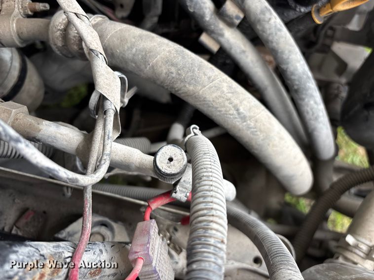 image for item FG0253 2011 GMC Sierra 1500 Crew Cab pickup truck