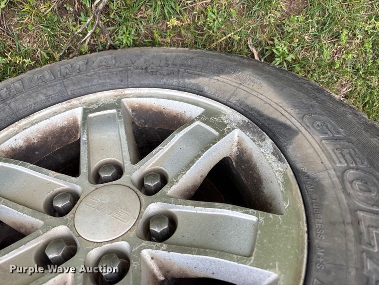 image for item FG0253 2011 GMC Sierra 1500 Crew Cab pickup truck