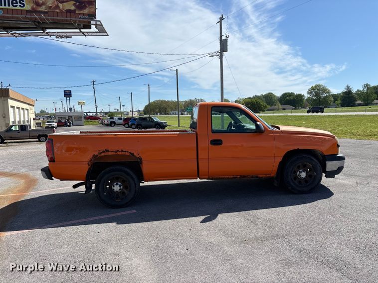 image for item FG0290 2006 Chevrolet Silverado 1500 pickup truck