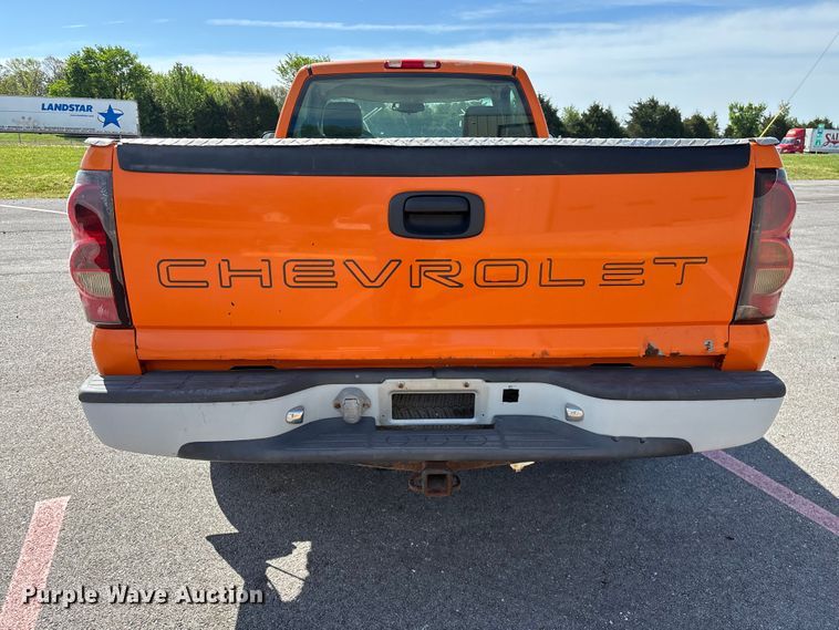 image for item FG0290 2006 Chevrolet Silverado 1500 pickup truck