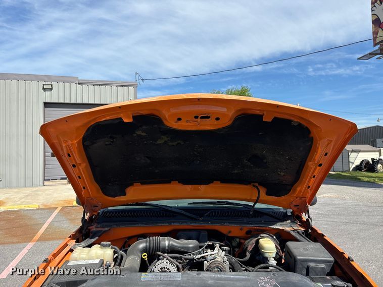 image for item FG0290 2006 Chevrolet Silverado 1500 pickup truck