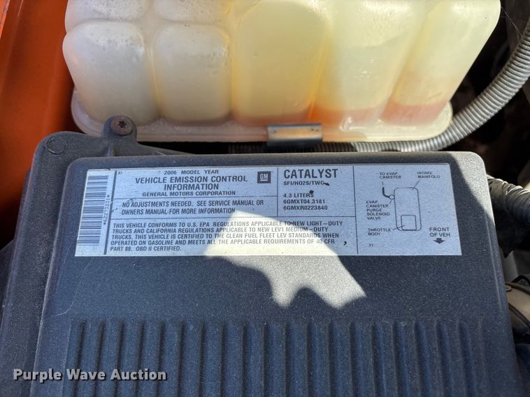 image for item FG0290 2006 Chevrolet Silverado 1500 pickup truck