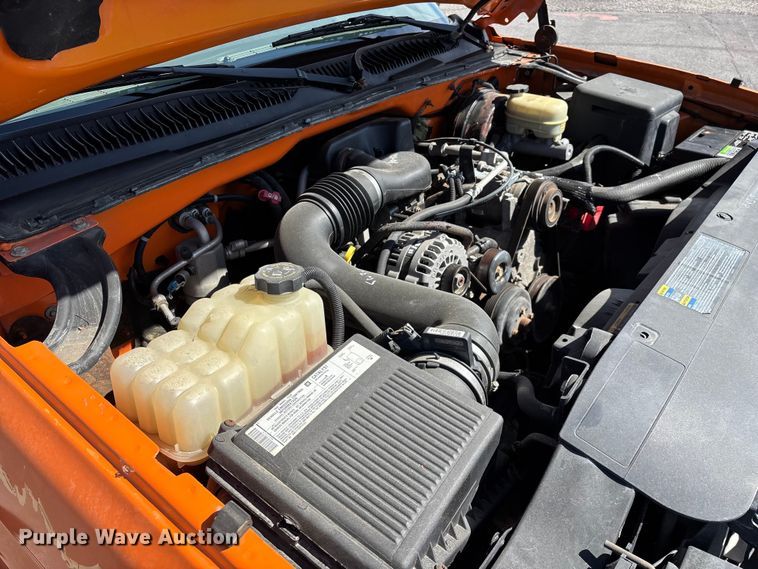 image for item FG0290 2006 Chevrolet Silverado 1500 pickup truck