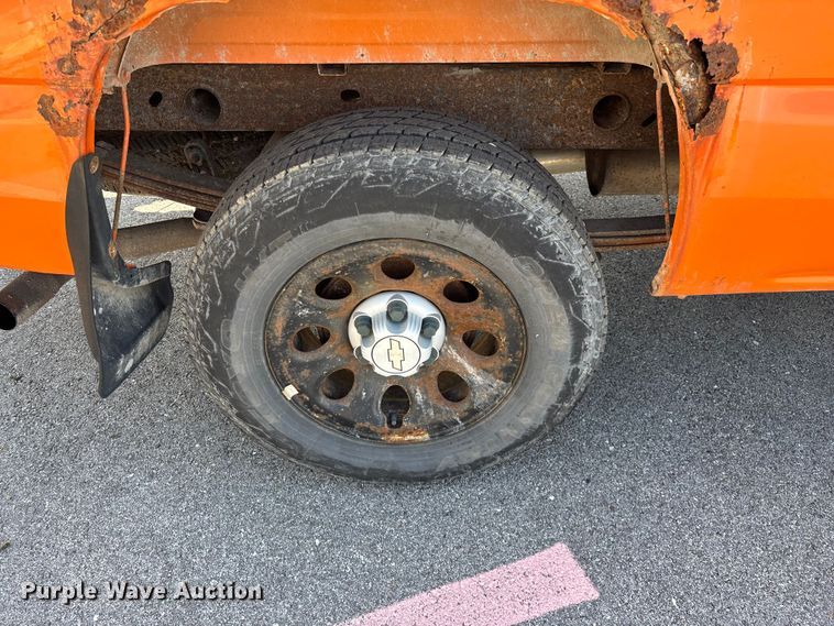 image for item FG0290 2006 Chevrolet Silverado 1500 pickup truck