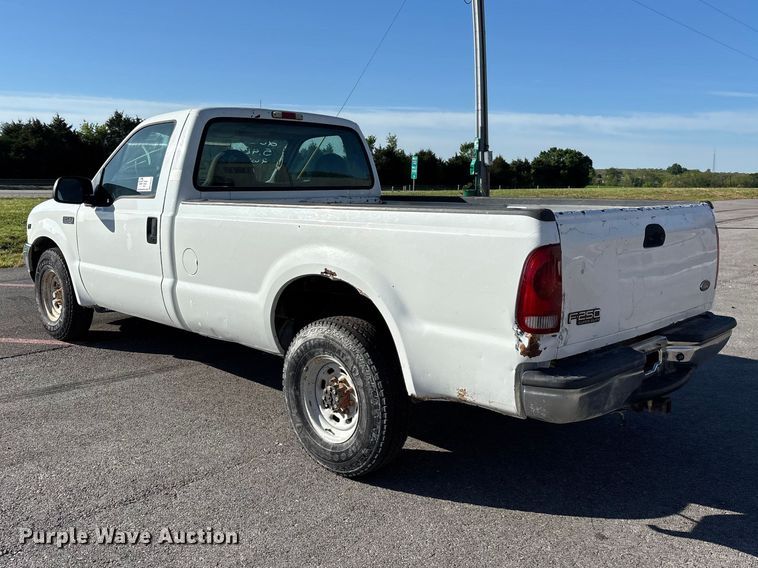 image for item FG0293 2002 Ford F250 Super Duty pickup truck