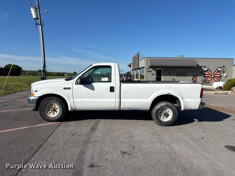 image for item FG0293 2002 Ford F250 Super Duty pickup truck