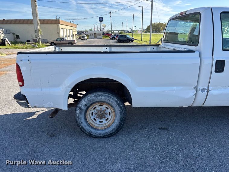 image for item FG0293 2002 Ford F250 Super Duty pickup truck