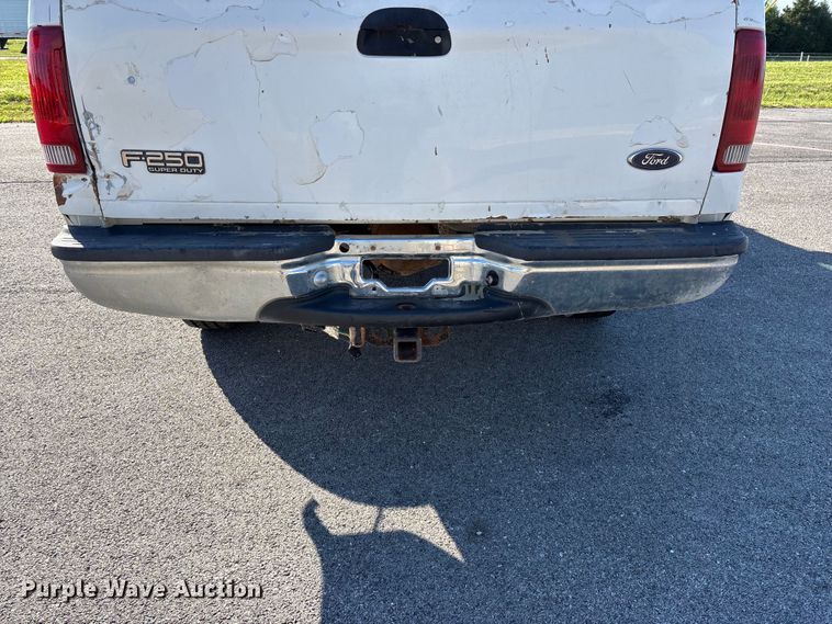 image for item FG0293 2002 Ford F250 Super Duty pickup truck