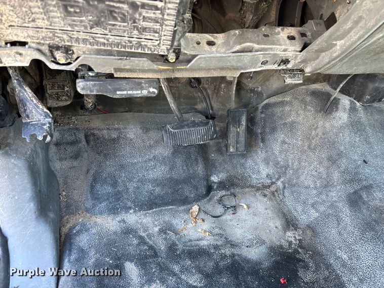 image for item FG0293 2002 Ford F250 Super Duty pickup truck