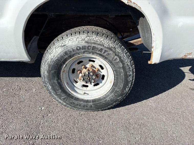 image for item FG0293 2002 Ford F250 Super Duty pickup truck