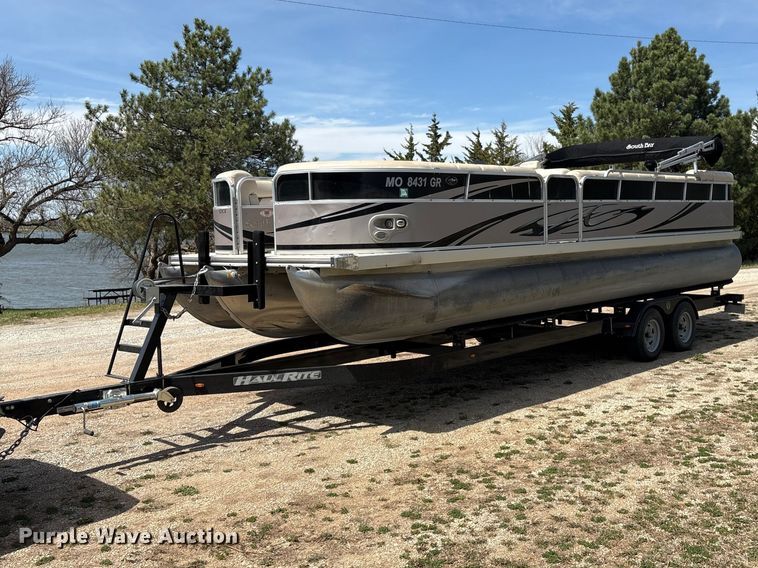 image for item FG2878 2008 Forest River South Bay 825 CR TT pontoon boat